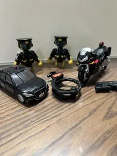 ユナイトポリスブレイバーZERO 覆面パトロールカー＆黒バイ 合体セットのサムネイル