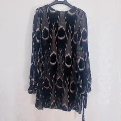 長袖チュニック 黒とベージュのストライプ