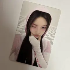 illit イロハ bomb 中国 中華 yizhiyu yzy トレカ