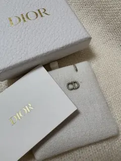 2026年最新】PETIT cd ミニ スタッドピアスの人気アイテム - メルカリ