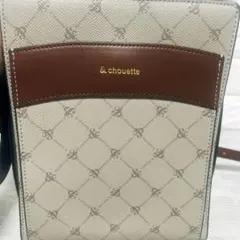 & chouette モノグラム 縦型ショルダーバッグ 美品のサムネイル