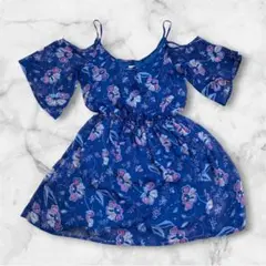 Hollister 花柄 オフショルダー ノースリーブ Sサイズのサムネイル