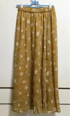 新品未使用　AZUL ロングスカート 花柄スカート