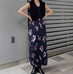 Ameri NEON FLOWER I LINE SKIRTのサムネイル