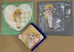 鬼滅の刃　ホワイトデー2023 アクスタ　アクコ　缶バッジ　3点セット　我妻善逸