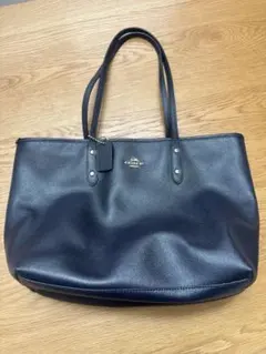 q*1様 COACH ネイビー レザー トートバッグ