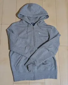 Nikeパーカー S