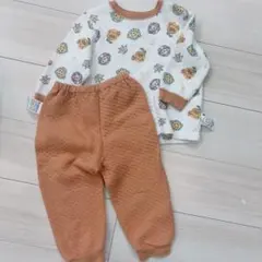 UNIQLO ベビー パジャマ 90cm キルト素材のサムネイル