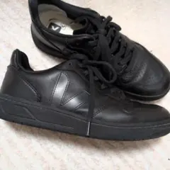 VEJA スニーカー ブラック メンズのサムネイル