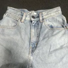 UNIQLO U ワイドフィットカーブジーンズ 22