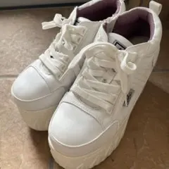 Yosuke ホワイト プラットフォームスニーカー