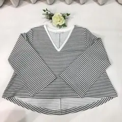ZARA カットソー　レディース　グレーボーダー　Vネック　フレア袖