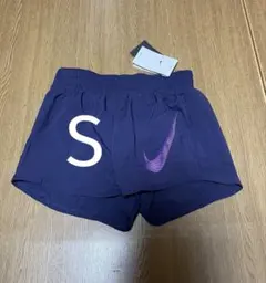 ナイキ　レディース　ショートパンツ　Sサイズ