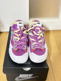 NIKE xSacaixKAWS コラボスニーカー パープル/イエロー