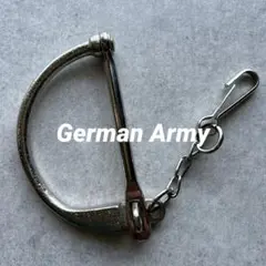 Item thumbnail for item fb4b0e10-8db5-4b20-9e86-798957265510