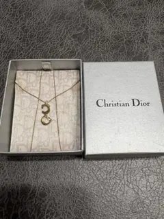 新品】Christian Dior ディオール チャーム&ネックレス 箱付き - メルカリ