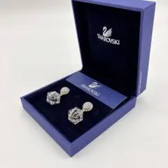 スワロフスキー　ピアス　透明　クリア