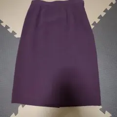 紫スカート　紫のひざ丈タイトスカート　Мサイズ相当