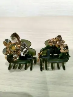 ビジュー付きグリーンヘアクリップ2個セット