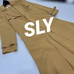 SLY イエロー ロングトレンチコート サイズ1のサムネイル