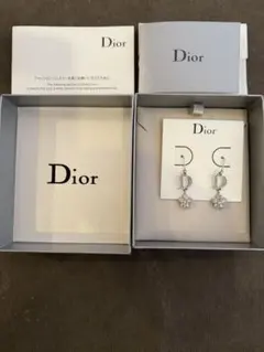 Dior バタフライ型チャーム フープピアス 蝶々 - メルカリ
