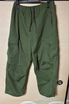 オリーブグリーン カーゴパンツ