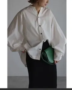 袖ボリュームスキッパーシャツ　ホワイト　M〜L