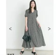 BASEMENTonline vネックフラワーワンピース　ベースメントオンライン