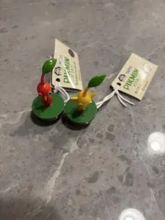 ピクミン ゆらゆらフィギュア 赤 黄色