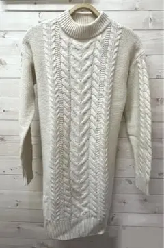 ユニクロ　アイボリーケーブルニット ワンピース　M