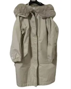 ファー付きベージュロングコート（Max Mara The Cube.）