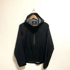 ユニクロ　ブロックテックパーカ　メンズ ブラック　黒
