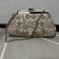 ビーズ刺繍クリーム色パーティーバッグ