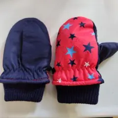 赤・青 星柄 ミトン 5-6歳用