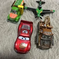 カーズ トミカ 4点セット ライトニング・マックィーン 他