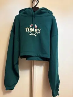 Item thumbnail for item 92e59146-b2ca-44e4-bb0a-1b23e3830c0d