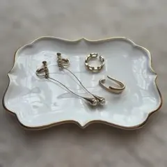 新春セール　【アクセサリー3点セット】　ゴールドイヤリング　イヤーカフ　リング