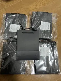 【新品未使用】45部/ギフト用 紙袋 ネイビー 光沢 新品未使用】45部/ギフト用 紙袋 ネイビー 光沢 | Mercari