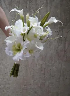 カサブランカとカラーのアーティフィシャルフラワーブーケ