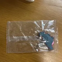 クレヨンしんちゃん　カプセルトイヘアクリップ3