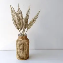 〈美品〉ラタン素材のフラワーベース/画像のアーティフィシャルフラワー付き