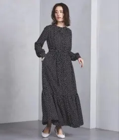 UNITED ARROWS ドット柄マキシワンピースのサムネイル