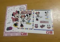 新品❤️UNIQLO ディズニー ミッキー＆ミニー ステッカー 2枚セットのサムネイル