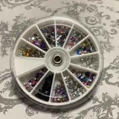 ネイルストーン　ジェルネイルパーツ　セルフネイルパーツ　アクリルストーン12種