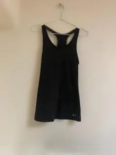 Under Armour ブラック タンクトップ