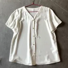 【美品】FREDY 半袖　ブラウス　シャツ　38のサムネイル