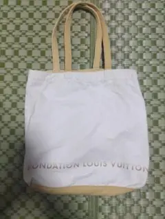 2026年最新】ルイ・ヴィトン財団美術館 トートの人気アイテム - メルカリ