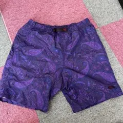 紫色ペイズリー柄ショートパンツ