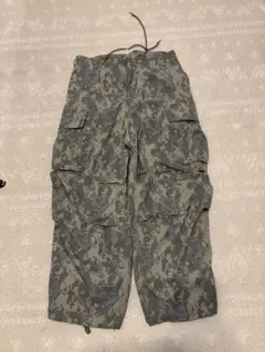 BEAMS 迷彩カーゴパンツ