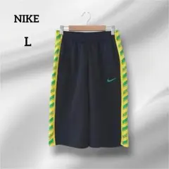 NIKE ショートパンツ　ドライフィット　ブラック　ロゴ　L